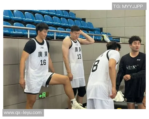 广东全运男篮热身赛大胜澳洲维多利亚焦泊乔与贺希宁双双贡献15分表现出色